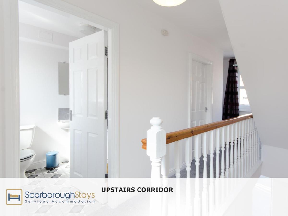 Candler Lodge - 3 Bedroom Townhouse With Parking - Patio Area & Seating Scarborough Buitenkant foto