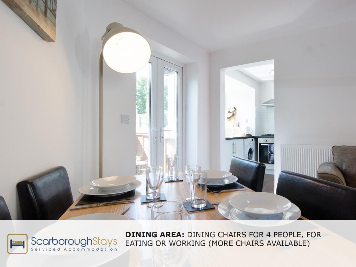 Candler Lodge - 3 Bedroom Townhouse With Parking - Patio Area & Seating Scarborough Buitenkant foto
