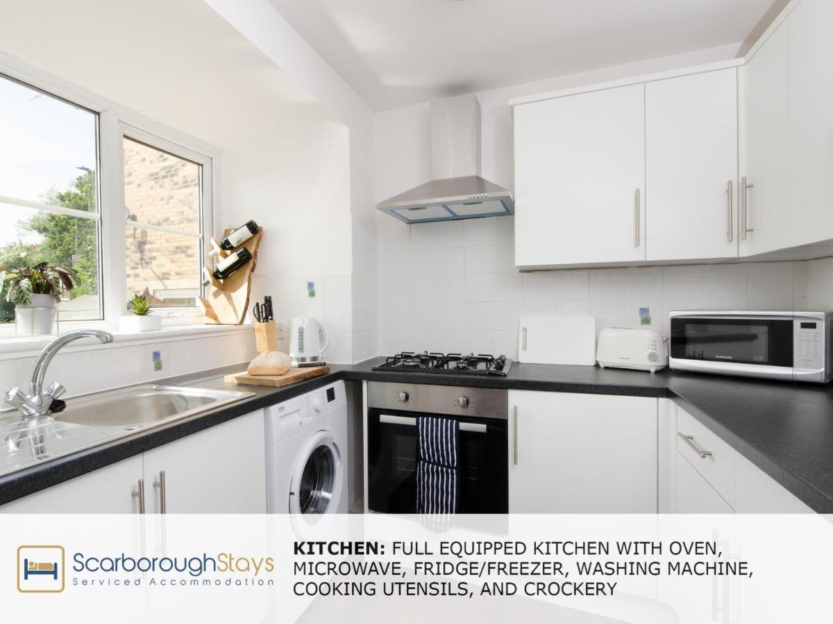 Candler Lodge - 3 Bedroom Townhouse With Parking - Patio Area & Seating Scarborough Buitenkant foto