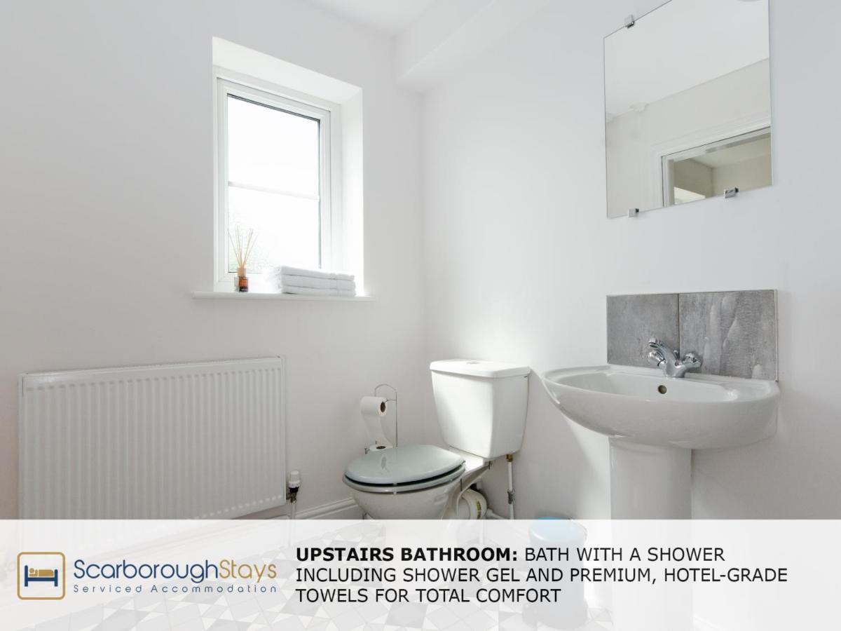 Candler Lodge - 3 Bedroom Townhouse With Parking - Patio Area & Seating Scarborough Buitenkant foto