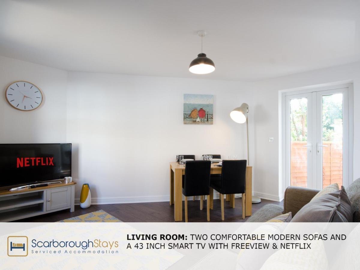 Candler Lodge - 3 Bedroom Townhouse With Parking - Patio Area & Seating Scarborough Buitenkant foto